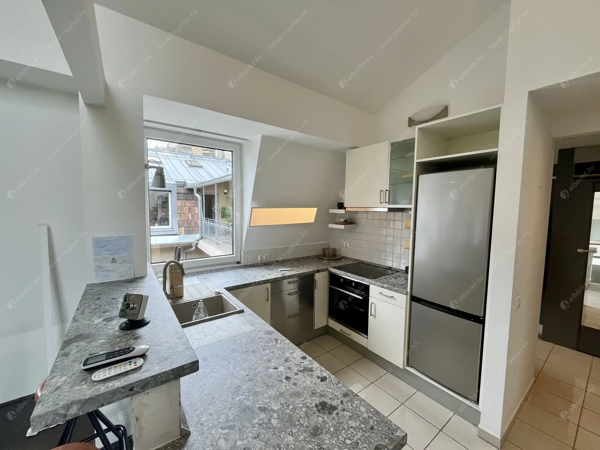 Kiadó albérlet 450000 Ft/hó áron: Budapest, I. kerület  Zsolt utca. Mérete: 90 nm, 4 szobás | Alberlet.hu - 6479444