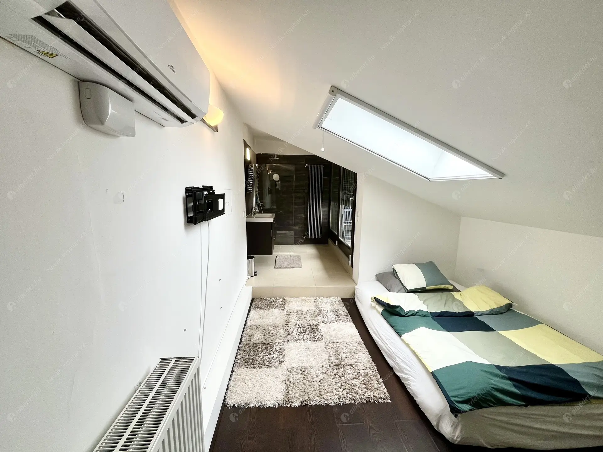 Kiadó albérlet 450000 Ft/hó áron: Budapest, I. kerület  Zsolt utca. Mérete: 90 nm, 4 szobás | Alberlet.hu - 6479450