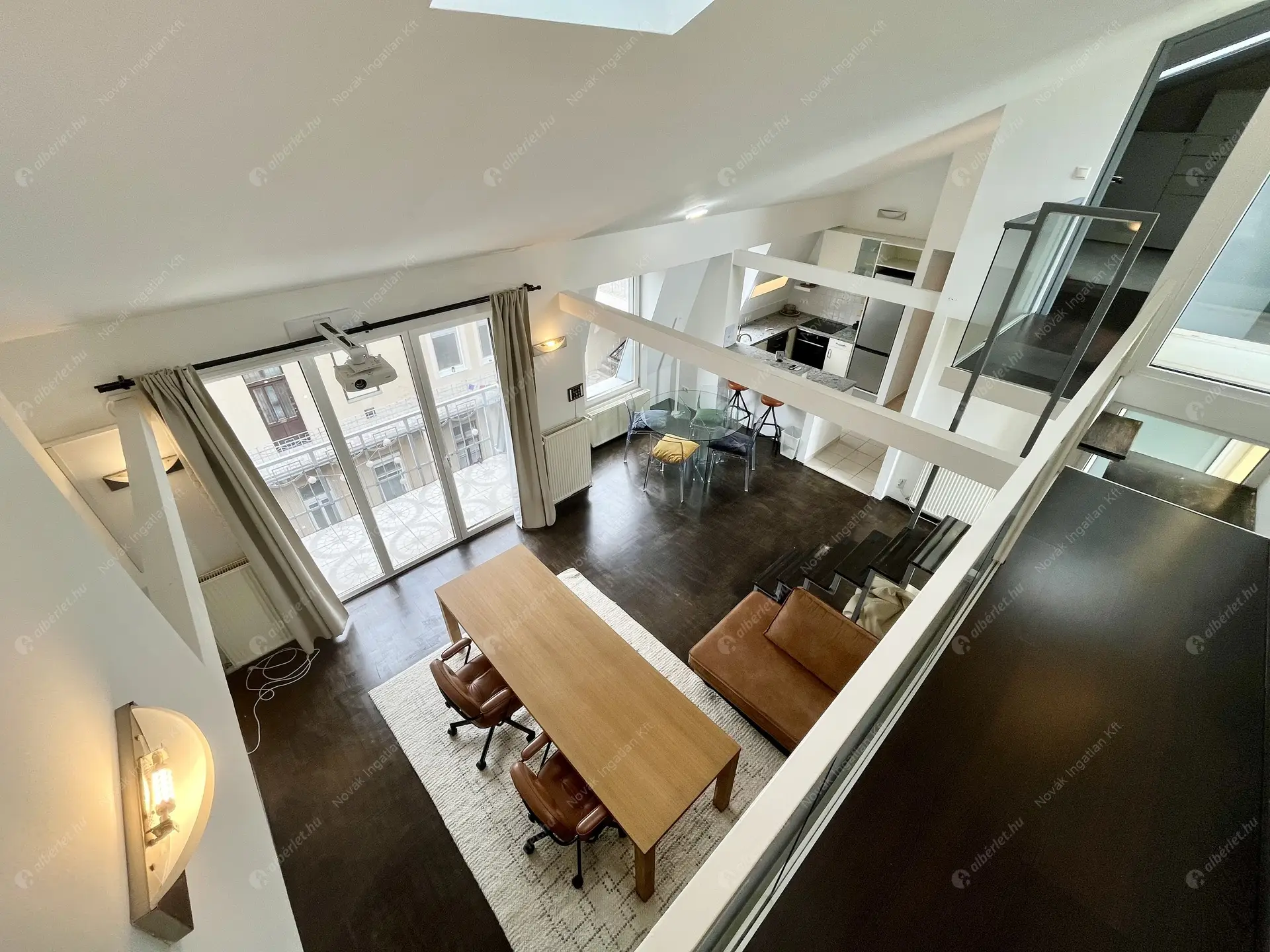 Kiadó albérlet 450000 Ft/hó áron: Budapest, I. kerület  Zsolt utca. Mérete: 90 nm, 4 szobás | Alberlet.hu - 6479456