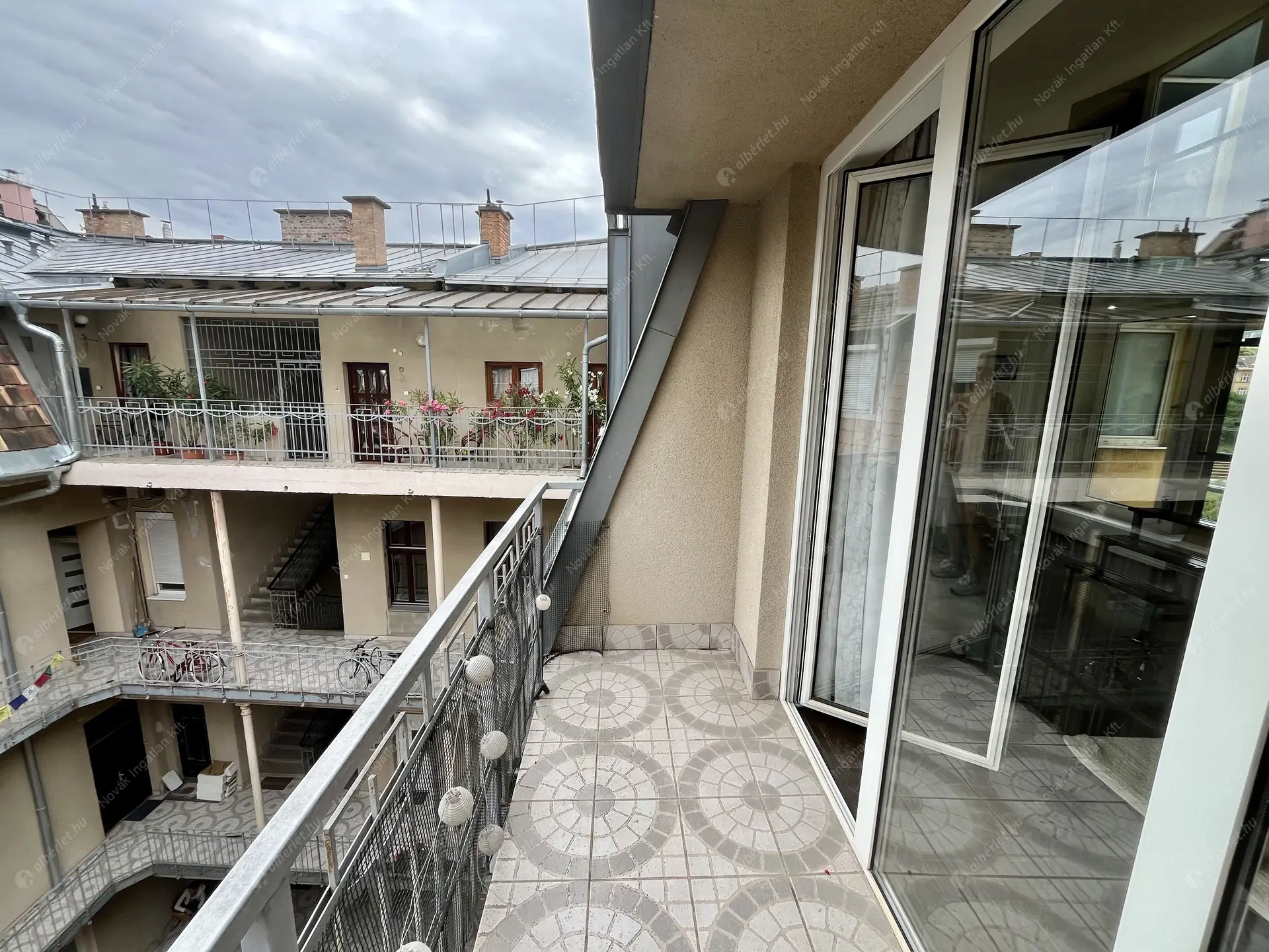 Kiadó albérlet 450000 Ft/hó áron: Budapest, I. kerület  Zsolt utca. Mérete: 90 nm, 4 szobás | Alberlet.hu - 6479465