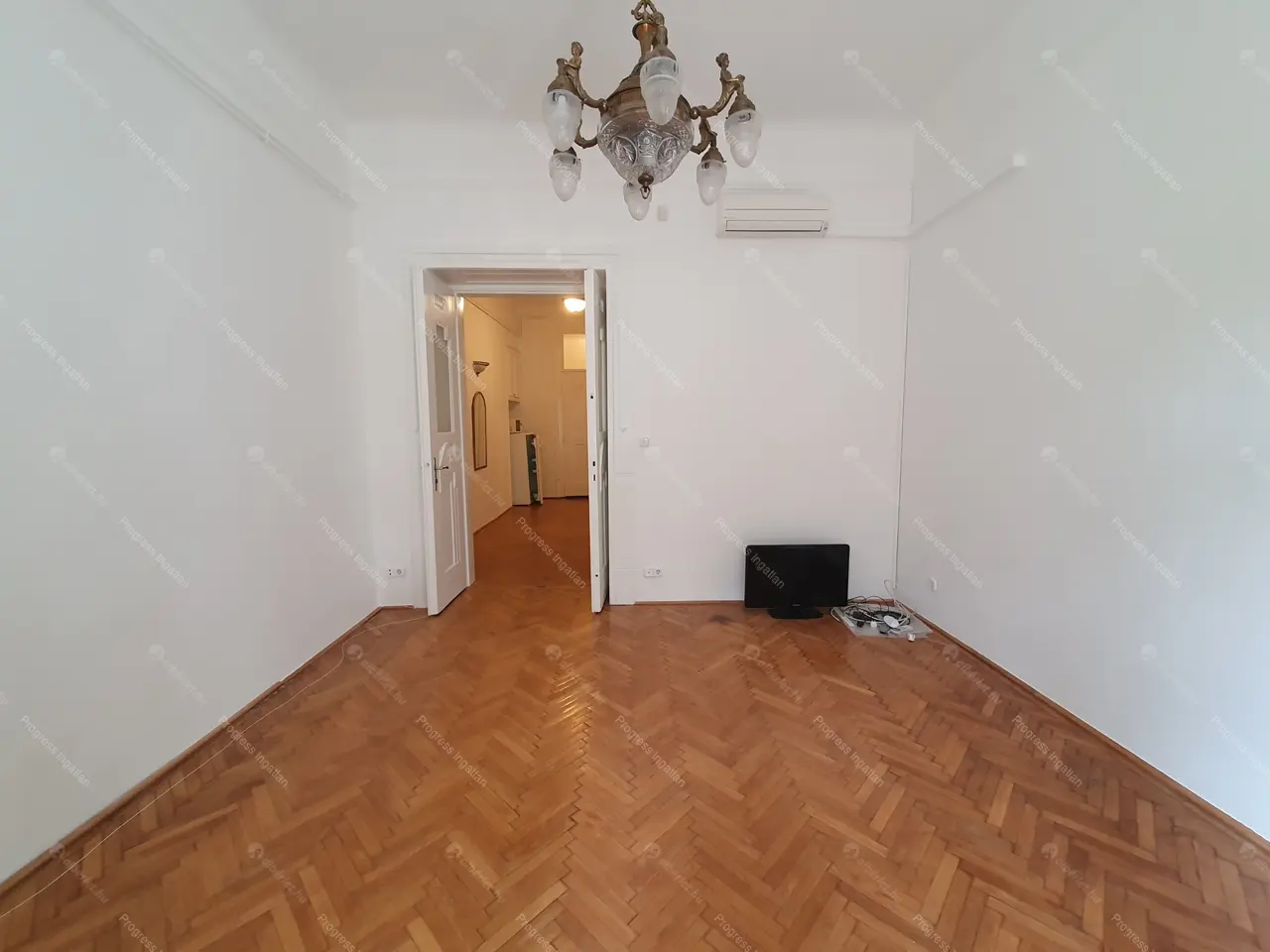 Kiadó albérlet 215000 Ft/hó áron: Budapest, II. kerület  Ady Endre utca. Mérete: 37 nm, 1 szobás | Alberlet.hu - 6676767