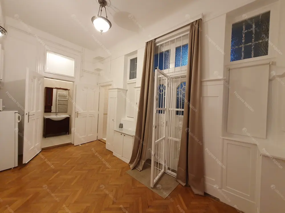 Kiadó albérlet 215000 Ft/hó áron: Budapest, II. kerület  Ady Endre utca. Mérete: 37 nm, 1 szobás | Alberlet.hu - 6676770