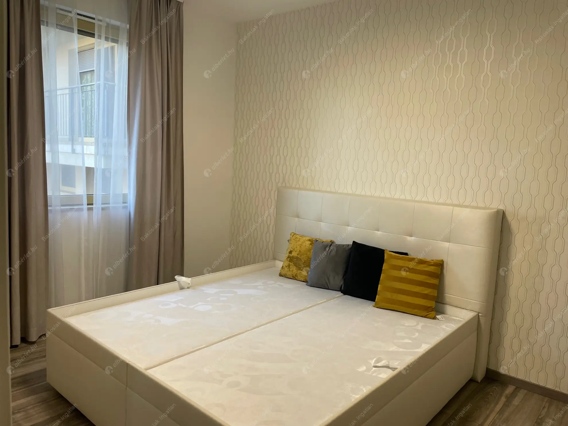 Kiadó albérlet 969000 Ft/hó áron: Budapest, II. kerület  Áfonya utca. Mérete: 120 nm, 4 szobás | Alberlet.hu - 6574148