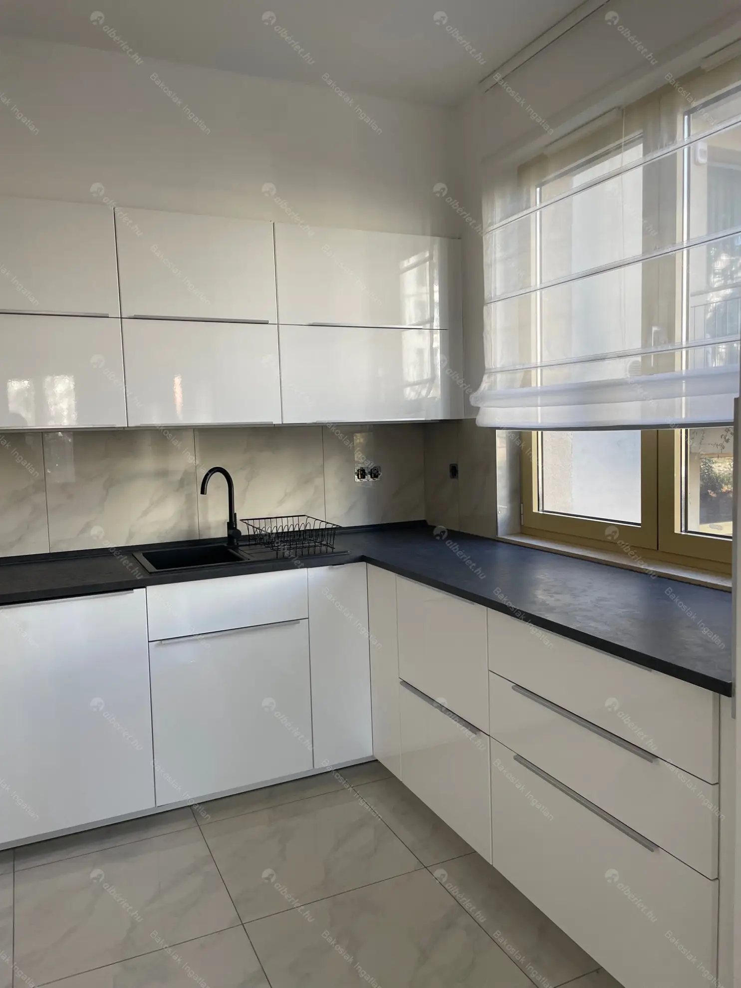 Kiadó albérlet 969000 Ft/hó áron: Budapest, II. kerület  Áfonya utca. Mérete: 120 nm, 4 szobás | Alberlet.hu - 6574160