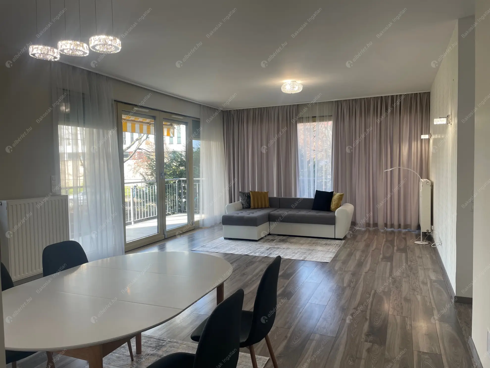 Kiadó albérlet 969000 Ft/hó áron: Budapest, II. kerület  Áfonya utca. Mérete: 120 nm, 4 szobás | Alberlet.hu - 6574167