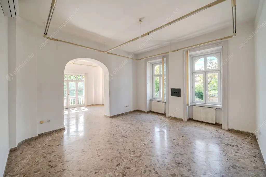 Kiadó albérlet 2900000 Ft/hó áron: Budapest, II. kerület  Áldás utca. Mérete: 638 nm, 20 szobás | Alberlet.hu - 6601934