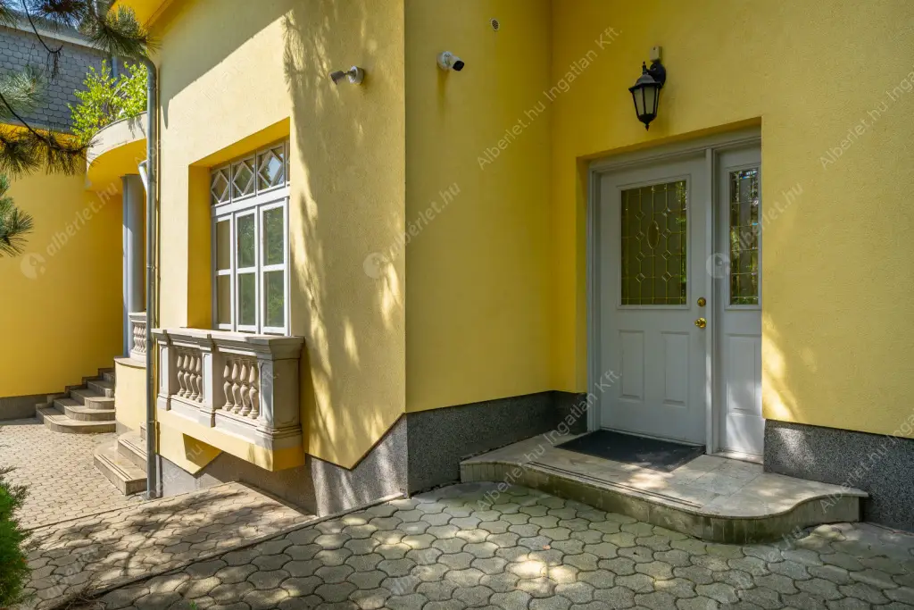 Kiadó albérlet 2900000 Ft/hó áron: Budapest, II. kerület  Áldás utca. Mérete: 638 nm, 20 szobás | Alberlet.hu - 6601950