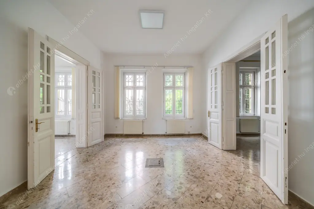 Kiadó albérlet 2900000 Ft/hó áron: Budapest, II. kerület  Áldás utca. Mérete: 638 nm, 20 szobás | Alberlet.hu - 6634128