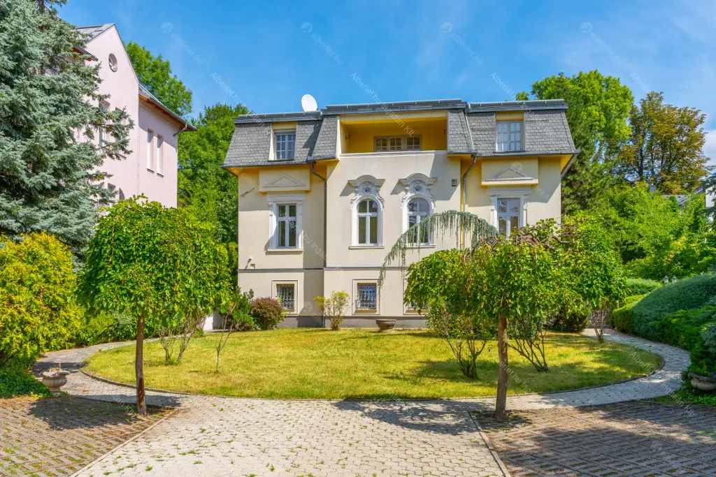 Kiadó albérlet 2900000 Ft/hó áron: Budapest, II. kerület  Áldás utca. Mérete: 638 nm, 20 szobás | Alberlet.hu - 6696927