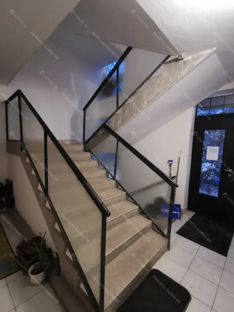 Kiadó albérlet 200000 Ft/hó áron: Budapest, II. kerület  Alsó Völgy utca. Mérete: 40 nm, 1 szobás | Alberlet.hu - 6642496