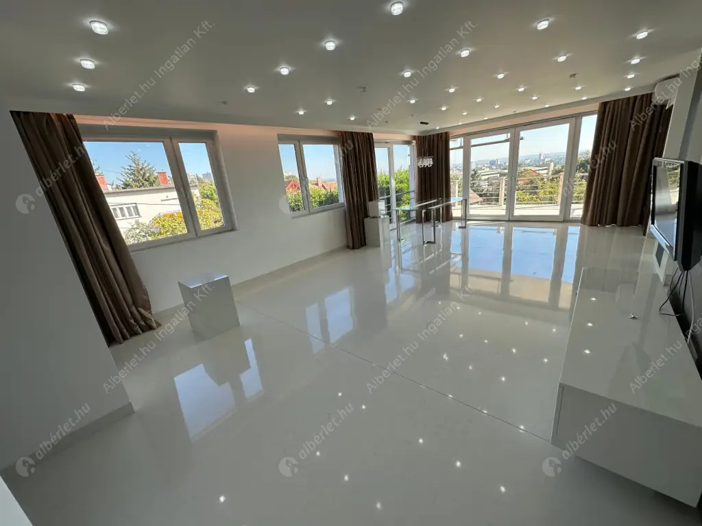 Kiadó albérlet 750000 Ft/hó áron: Budapest, II. kerület  Alsó zöldmáli út. Mérete: 113 nm, 3 szobás | Alberlet.hu - 6551880
