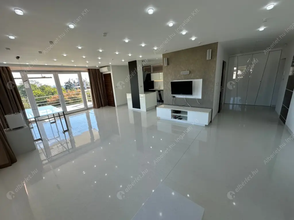 Kiadó albérlet 750000 Ft/hó áron: Budapest, II. kerület  Alsó zöldmáli út. Mérete: 113 nm, 3 szobás | Alberlet.hu - 6551881