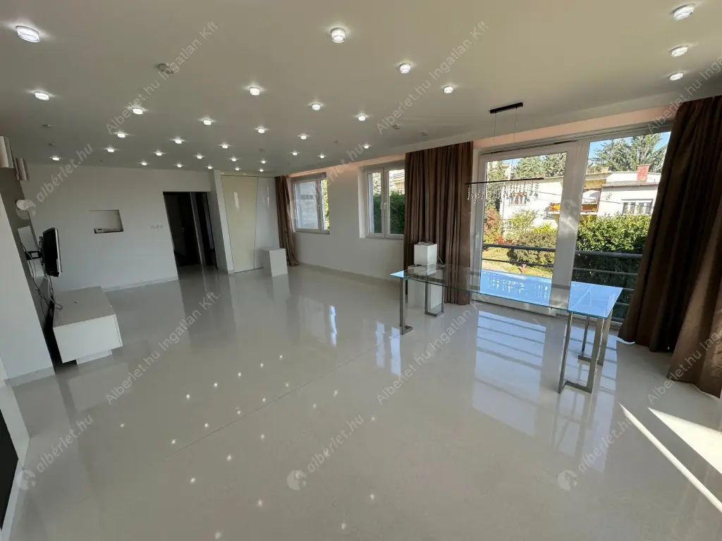 Kiadó albérlet 750000 Ft/hó áron: Budapest, II. kerület  Alsó zöldmáli út. Mérete: 113 nm, 3 szobás | Alberlet.hu - 6551883