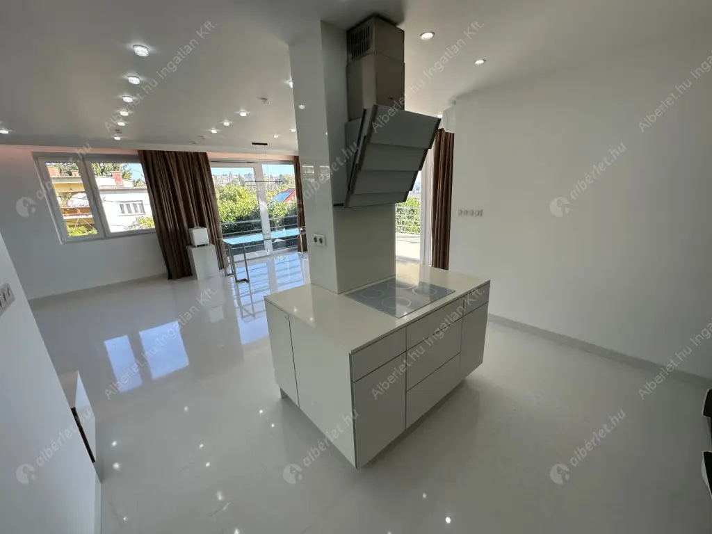 Kiadó albérlet 750000 Ft/hó áron: Budapest, II. kerület  Alsó zöldmáli út. Mérete: 113 nm, 3 szobás | Alberlet.hu - 6551884