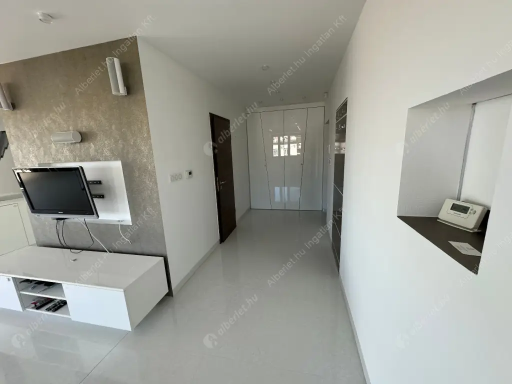 Kiadó albérlet 750000 Ft/hó áron: Budapest, II. kerület  Alsó zöldmáli út. Mérete: 113 nm, 3 szobás | Alberlet.hu - 6551887