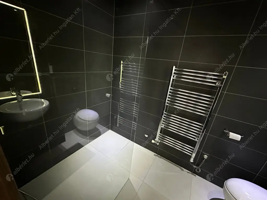 Kiadó albérlet 750000 Ft/hó áron: Budapest, II. kerület  Alsó zöldmáli út. Mérete: 113 nm, 3 szobás | Alberlet.hu - 6551894