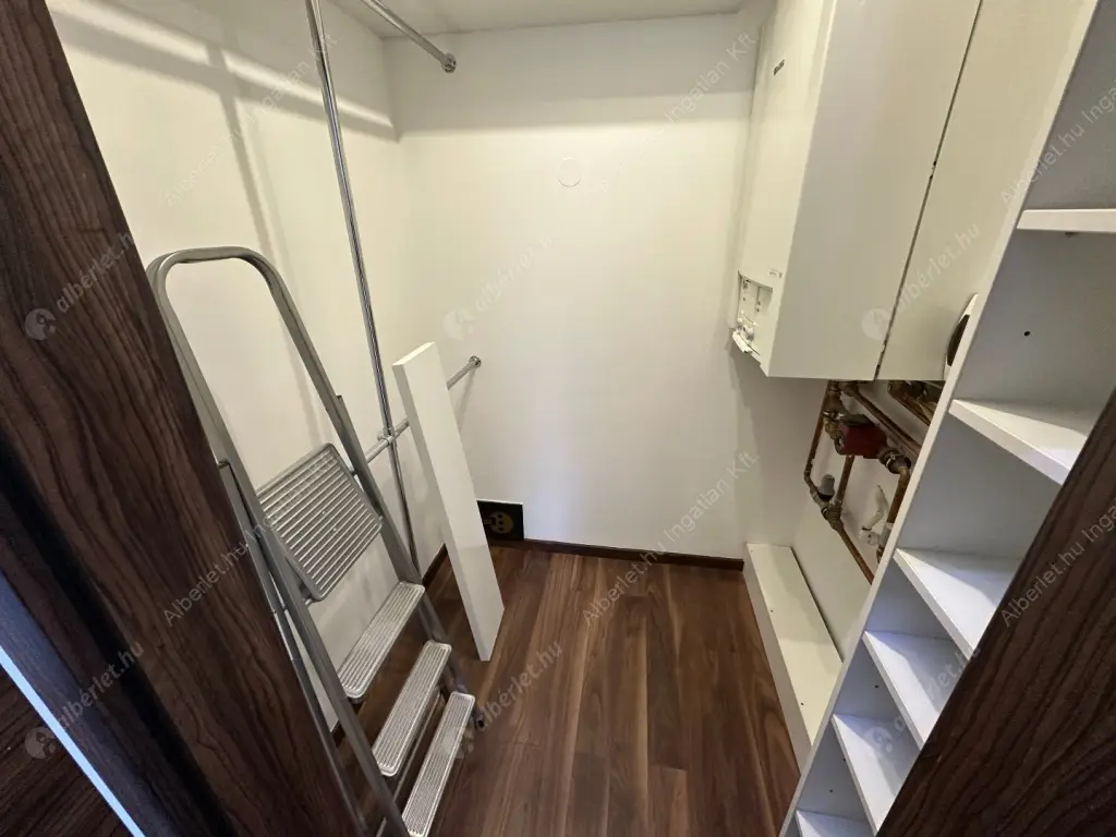 Kiadó albérlet 750000 Ft/hó áron: Budapest, II. kerület  Alsó zöldmáli út. Mérete: 113 nm, 3 szobás | Alberlet.hu - 6551903