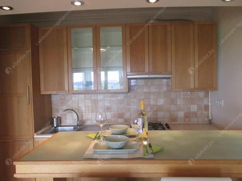 Kiadó albérlet 290000 Ft/hó áron: Budapest, II. kerület  Alvinci út. Mérete: 46 nm, 1 szobás | Alberlet.hu - 6557142