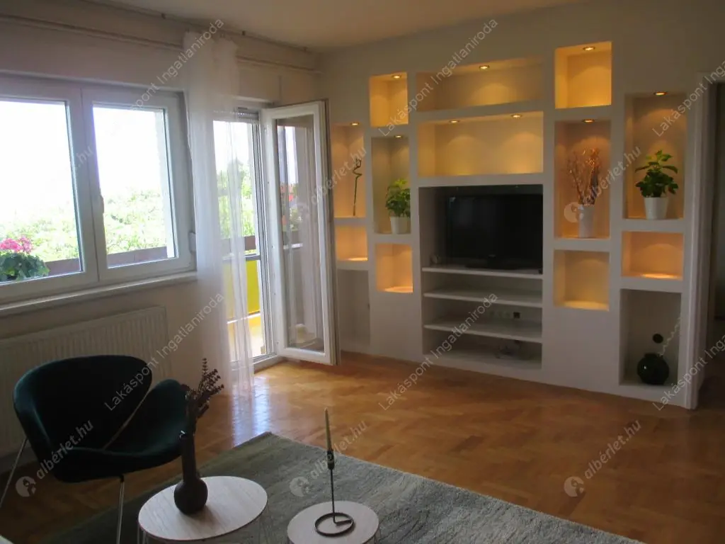 Kiadó albérlet 290000 Ft/hó áron: Budapest, II. kerület  Alvinci út. Mérete: 46 nm, 1 szobás | Alberlet.hu - 6557144
