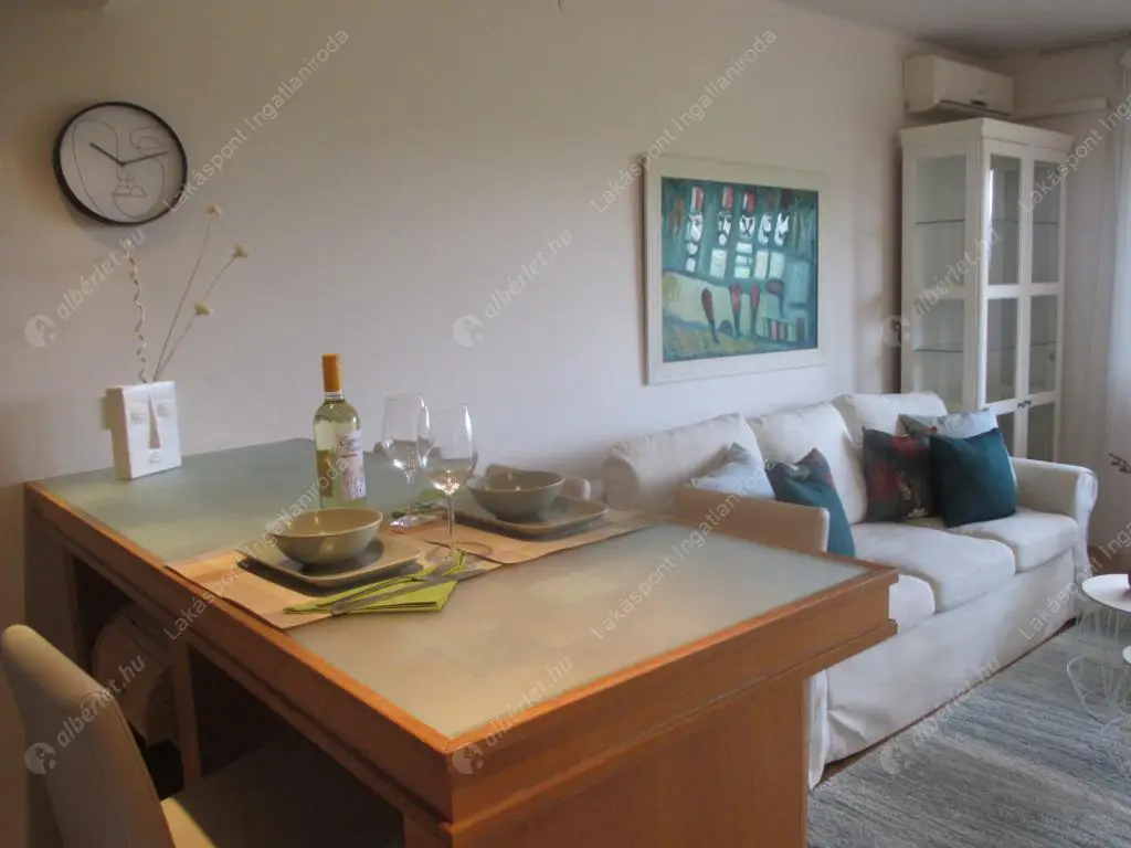 Kiadó albérlet 290000 Ft/hó áron: Budapest, II. kerület  Alvinci út. Mérete: 46 nm, 1 szobás | Alberlet.hu - 6557145