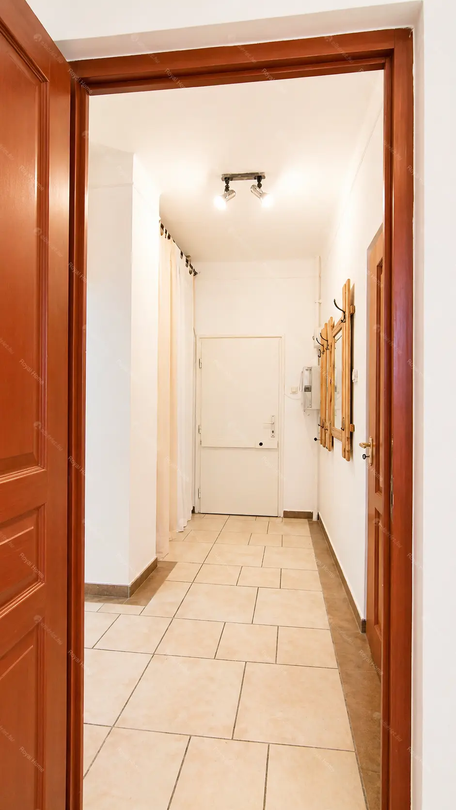 Kiadó albérlet 230000 Ft/hó áron: Budapest, II. kerület  Árpád fejedelem . Mérete: 40 nm, 2 szobás | Alberlet.hu - 6708347