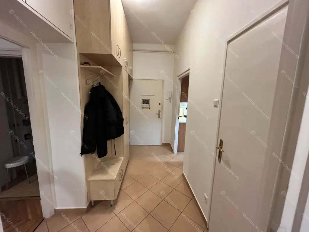 Kiadó albérlet 330000 Ft/hó áron: Budapest, II. kerület  Árpád fejedelem útja. Mérete: 62 nm, 2 szobás | Alberlet.hu - 6677380