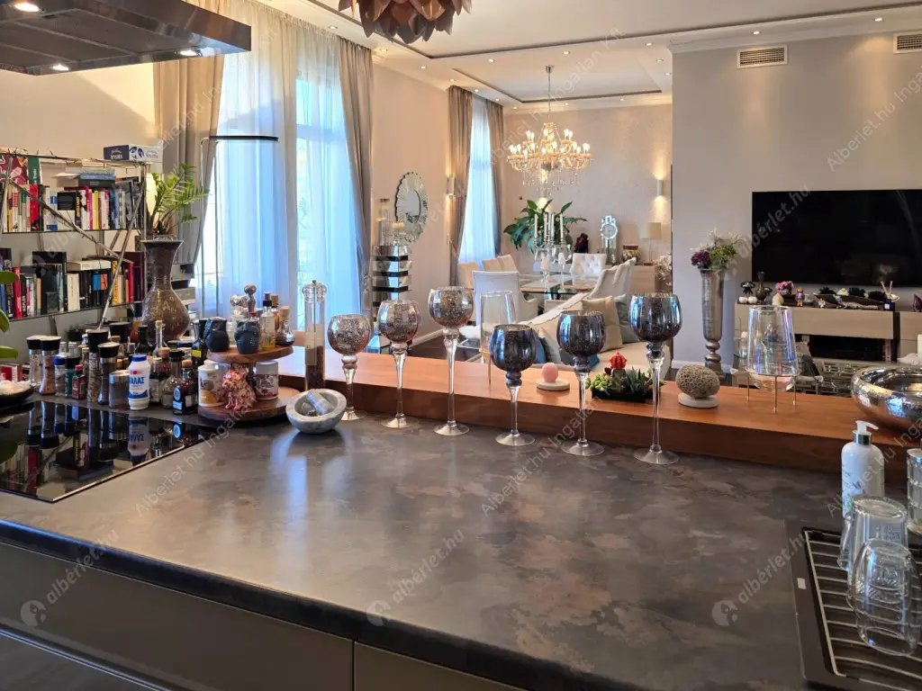 Kiadó albérlet 690000 Ft/hó áron: Budapest, II. kerület  Árpád fejedelem útja. Mérete: 98 nm, 2 szobás | Alberlet.hu - 6619628