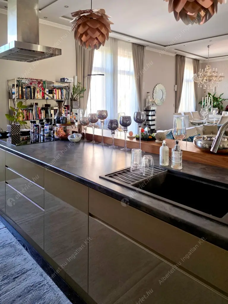 Kiadó albérlet 690000 Ft/hó áron: Budapest, II. kerület  Árpád fejedelem útja. Mérete: 98 nm, 2 szobás | Alberlet.hu - 6619638