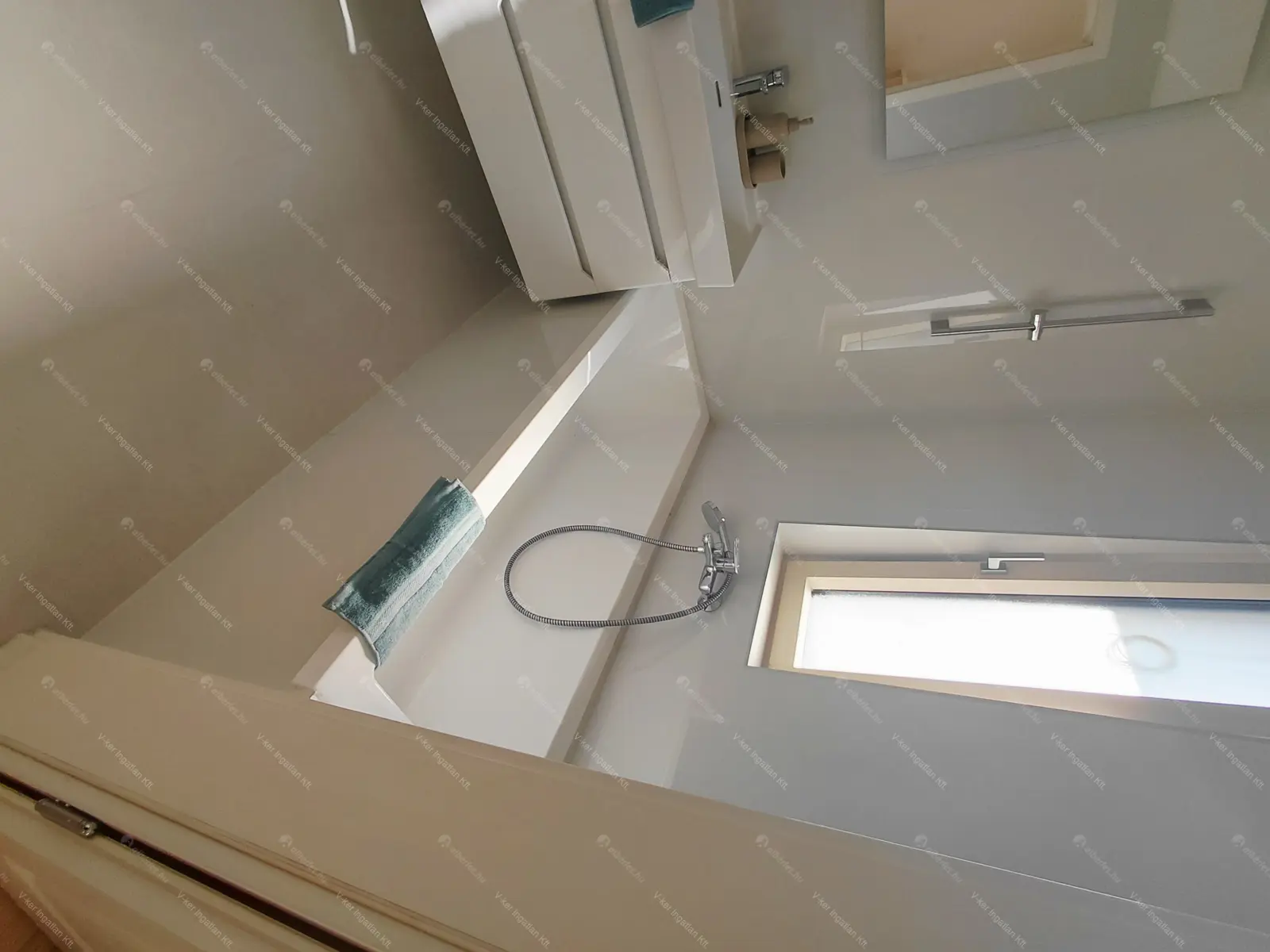 Kiadó albérlet 1274000 Ft/hó áron: Budapest, II. kerület  Battai út. Mérete: 146 nm, 4 szobás | Alberlet.hu - 6706071