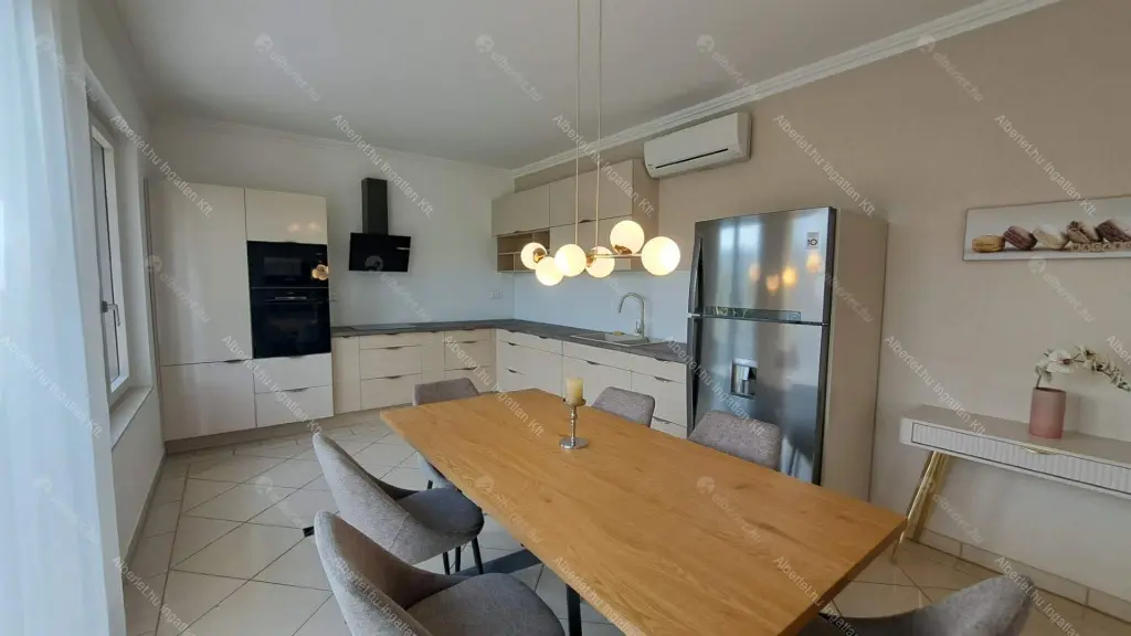 Kiadó albérlet 1280000 Ft/hó áron: Budapest, II. kerület  Battai út. Mérete: 146 nm, 4 szobás | Alberlet.hu - 6706441