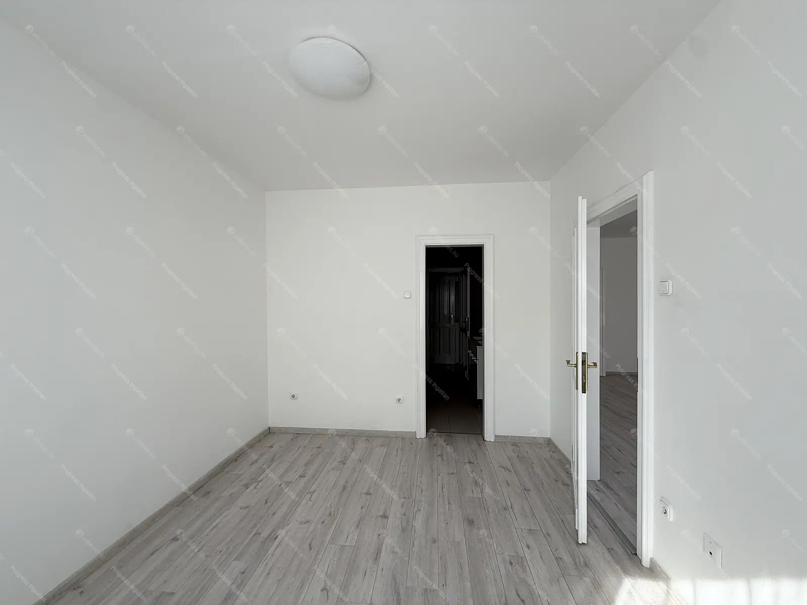 Kiadó albérlet 650000 Ft/hó áron: Budapest, II. kerület  Bécsi út. Mérete: 97 nm, 4 szobás | Alberlet.hu - 6685065