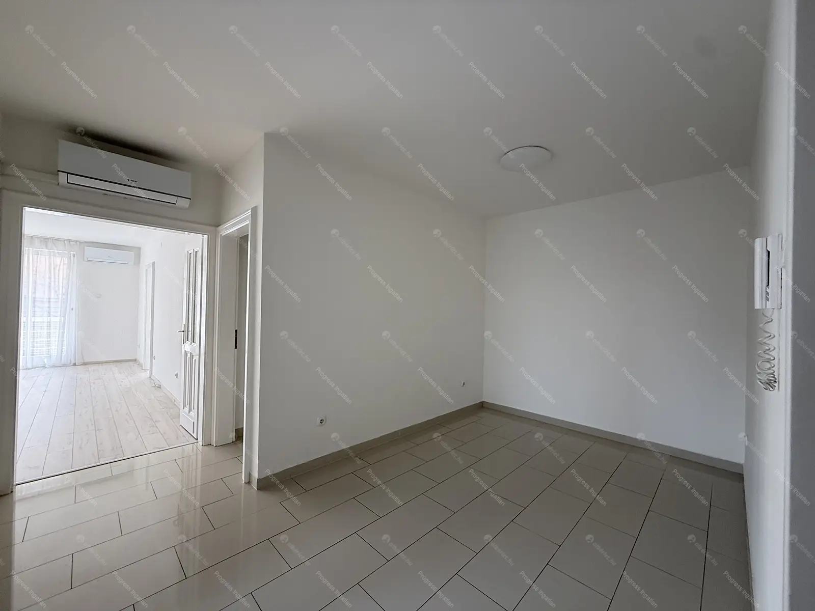 Kiadó albérlet 650000 Ft/hó áron: Budapest, II. kerület  Bécsi út. Mérete: 97 nm, 4 szobás | Alberlet.hu - 6685069