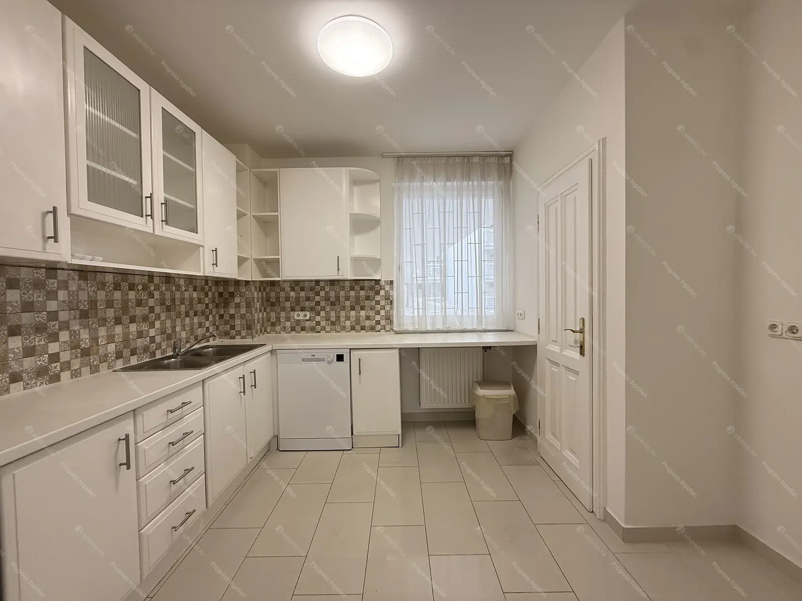 Kiadó albérlet 650000 Ft/hó áron: Budapest, II. kerület  Bécsi út. Mérete: 97 nm, 4 szobás | Alberlet.hu - 6685073