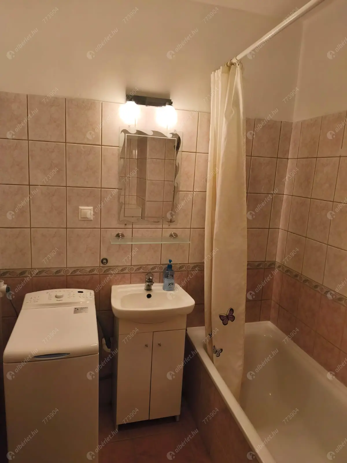 Kiadó albérlet 305000 Ft/hó áron: Budapest, II. kerület  Bem rakpart. Mérete: 49 nm, 1 szobás | Alberlet.hu - 6639085