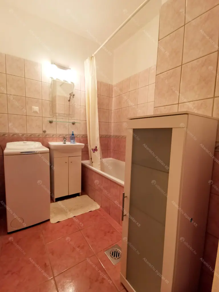 Kiadó albérlet 308000 Ft/hó áron: Budapest, II. kerület  Bem rakpart. Mérete: 49 nm, 2 szobás | Alberlet.hu - 6650571