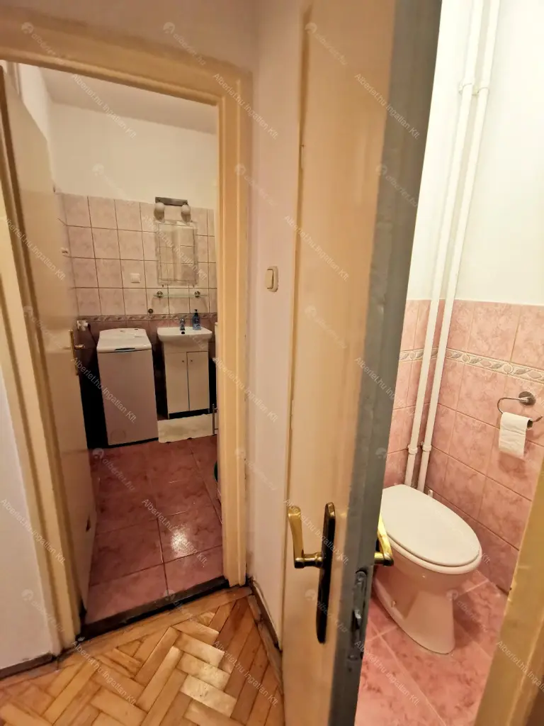 Kiadó albérlet 308000 Ft/hó áron: Budapest, II. kerület  Bem rakpart. Mérete: 49 nm, 2 szobás | Alberlet.hu - 6650575