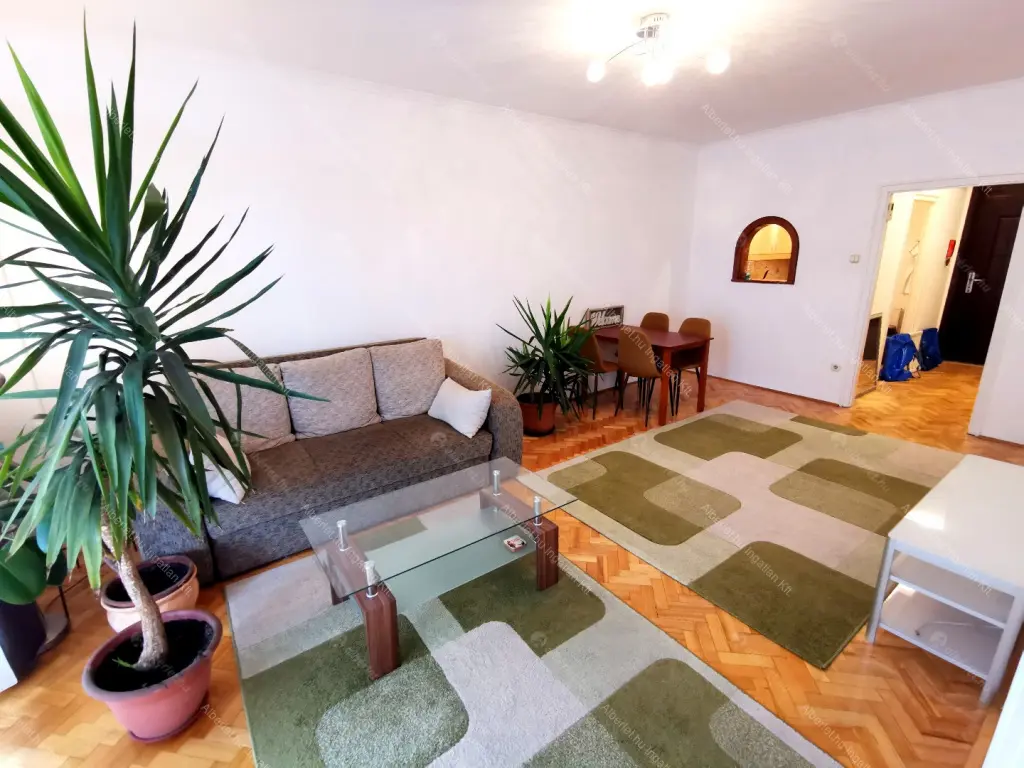 Kiadó albérlet 308000 Ft/hó áron: Budapest, II. kerület  Bem rakpart. Mérete: 49 nm, 2 szobás | Alberlet.hu - 6650581