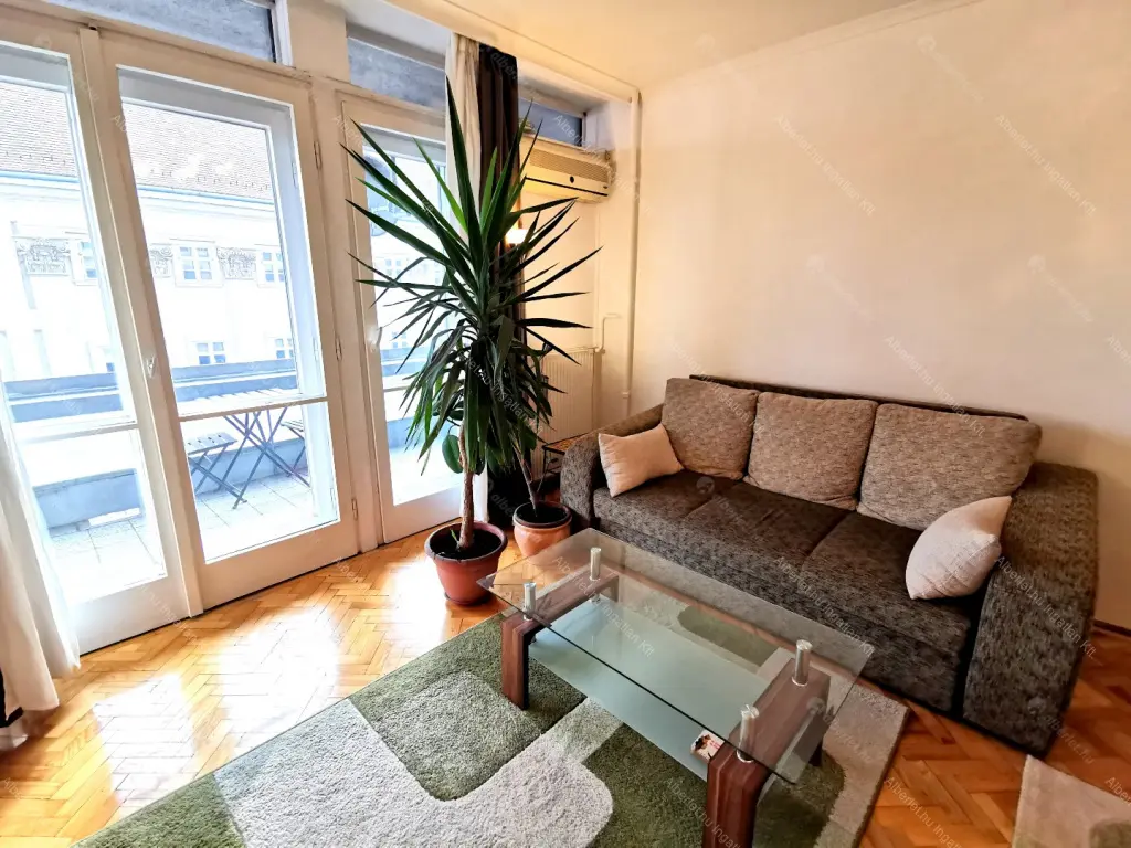 Kiadó albérlet 308000 Ft/hó áron: Budapest, II. kerület  Bem rakpart. Mérete: 49 nm, 2 szobás | Alberlet.hu - 6650584