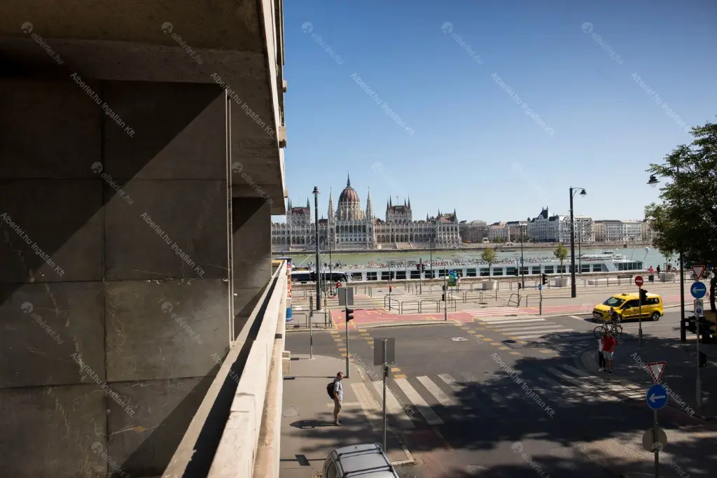 Kiadó albérlet 420000 Ft/hó áron: Budapest, II. kerület  Bem rakpart. Mérete: 50 nm, 1 szobás | Alberlet.hu - 6658514