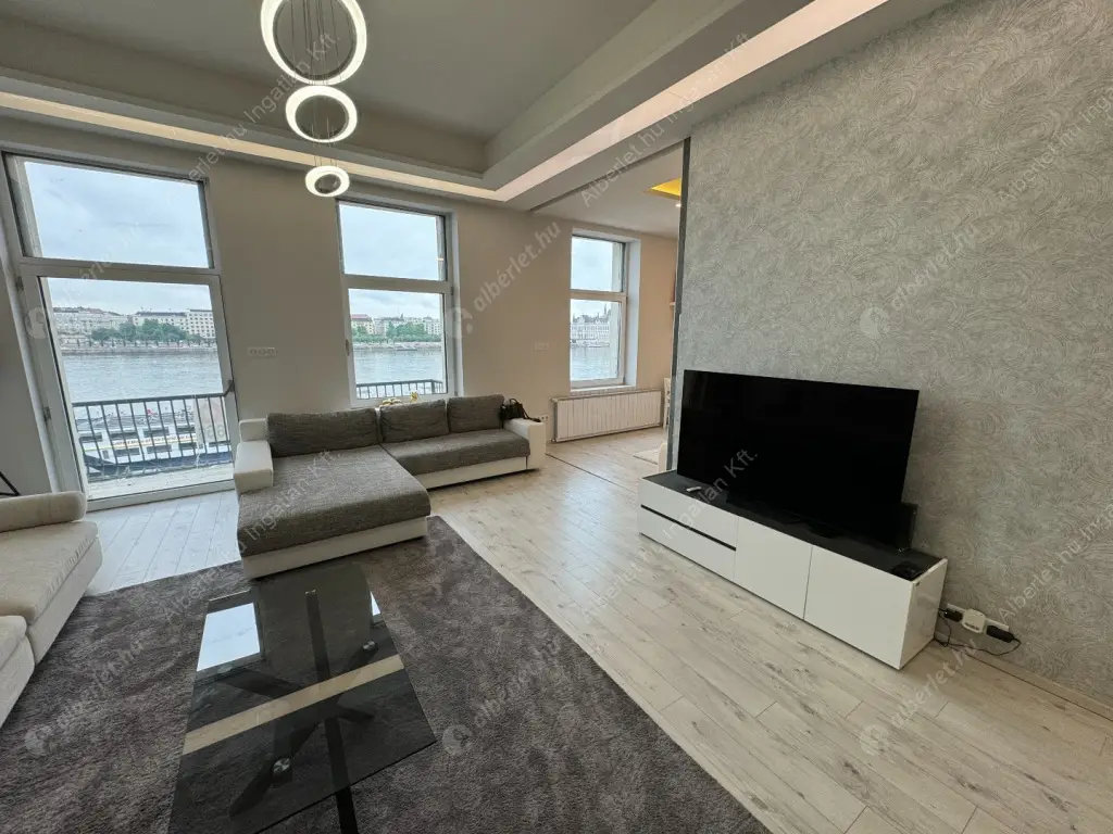 Kiadó albérlet 890000 Ft/hó áron: Budapest, II. kerület  Bem rakpart. Mérete: 92 nm, 3 szobás | Alberlet.hu - 6518236