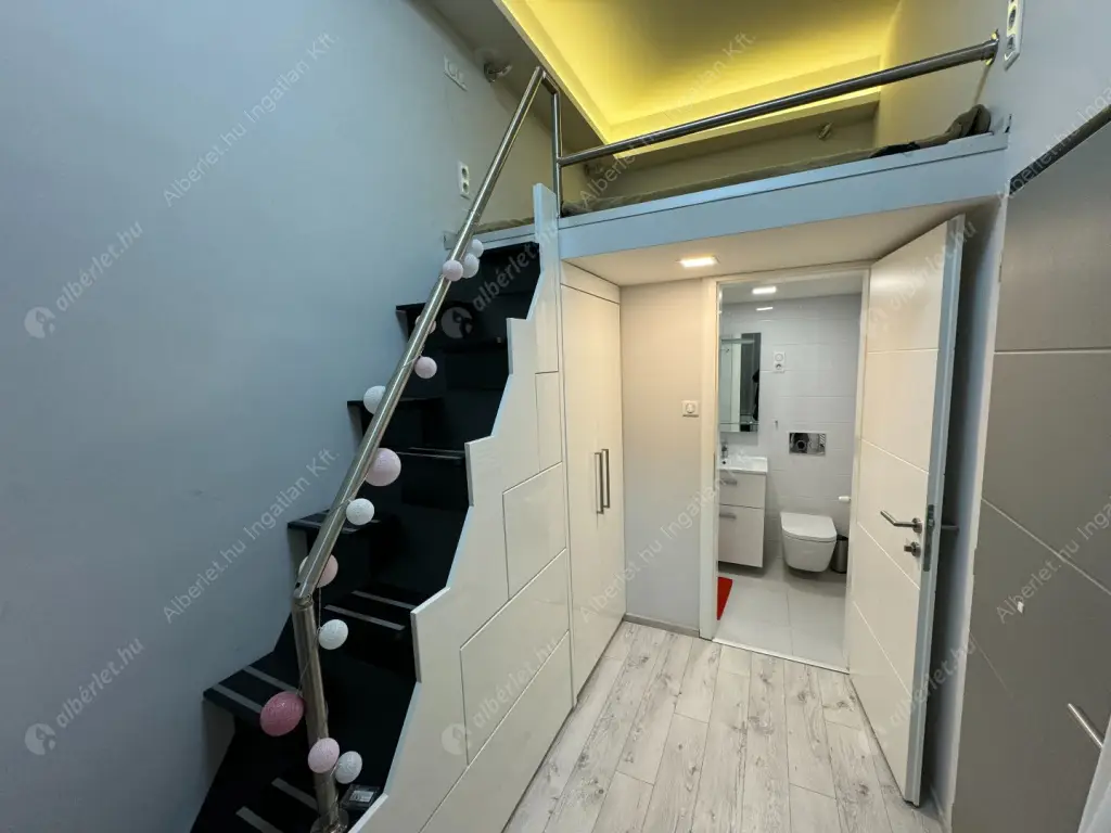 Kiadó albérlet 890000 Ft/hó áron: Budapest, II. kerület  Bem rakpart. Mérete: 92 nm, 3 szobás | Alberlet.hu - 6518250