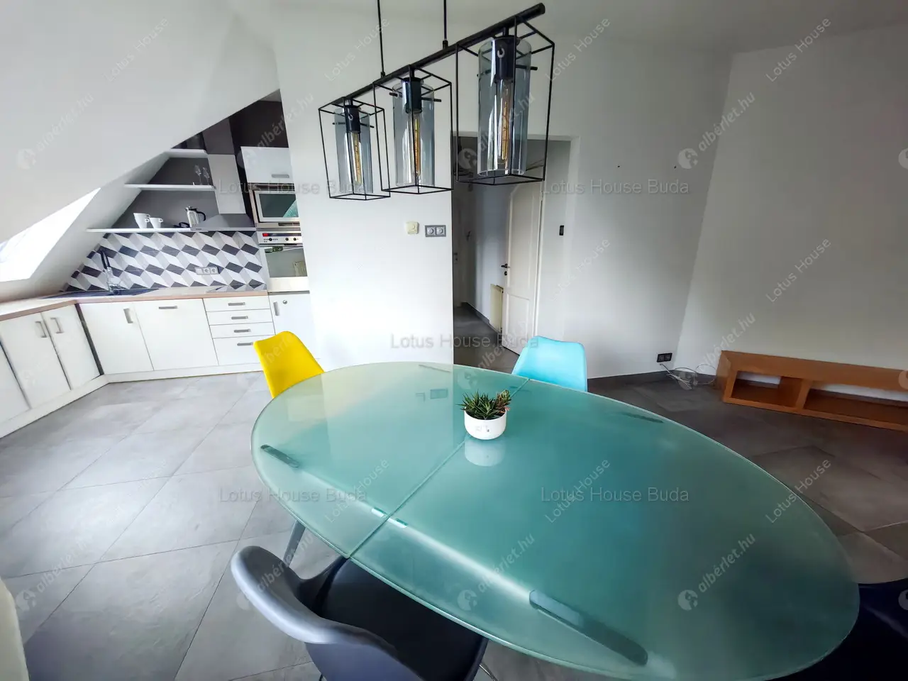Kiadó albérlet 575000 Ft/hó áron: Budapest, II. kerület  Bimbó út. Mérete: 105 nm, 3 szobás | Alberlet.hu - 6547491