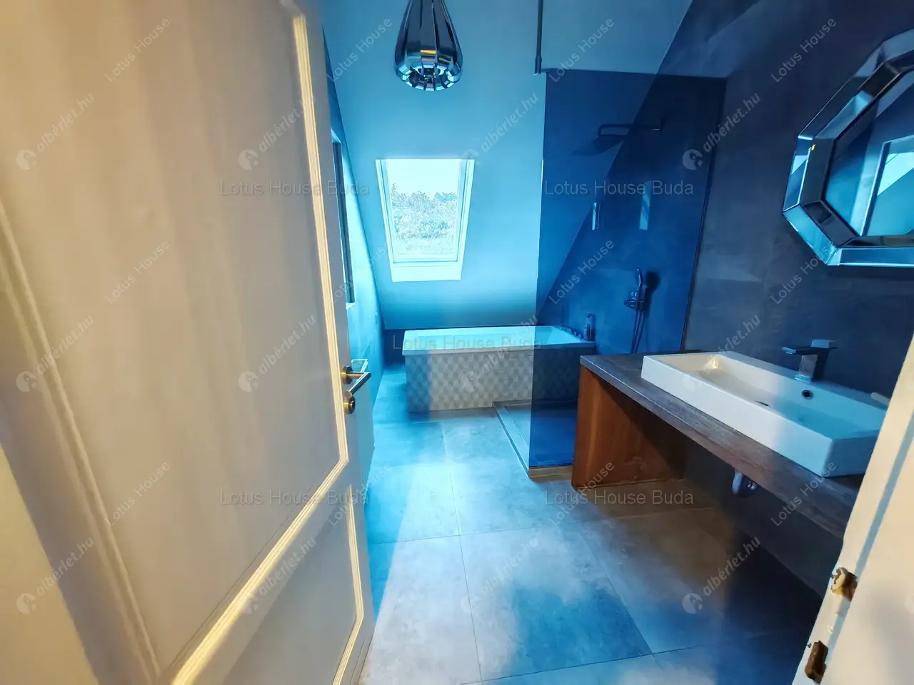 Kiadó albérlet 575000 Ft/hó áron: Budapest, II. kerület  Bimbó út. Mérete: 105 nm, 3 szobás | Alberlet.hu - 6547494