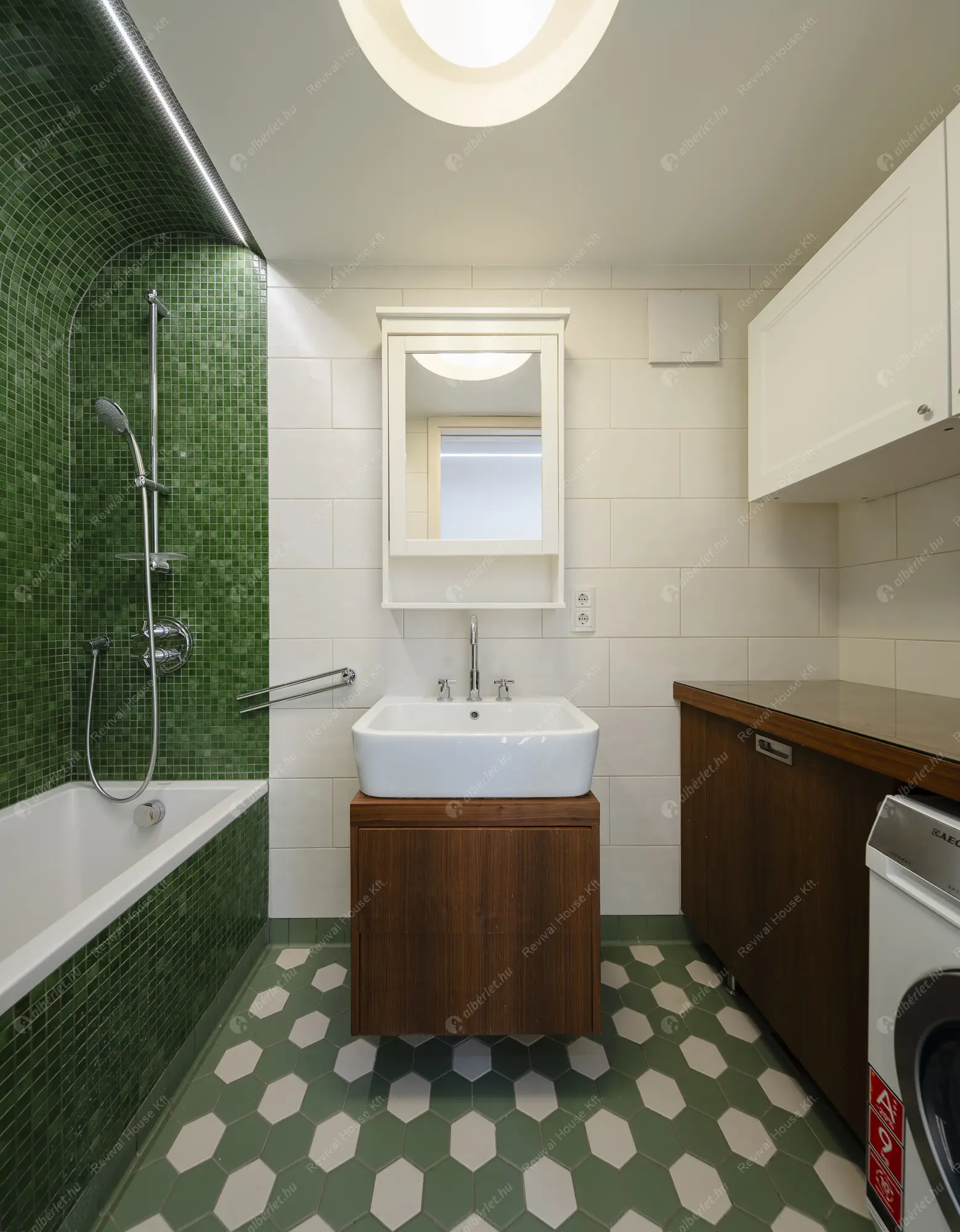 Kiadó albérlet 696000 Ft/hó áron: Budapest, II. kerület  Bimbó út. Mérete: 108 nm, 3 szobás | Alberlet.hu - 6546047