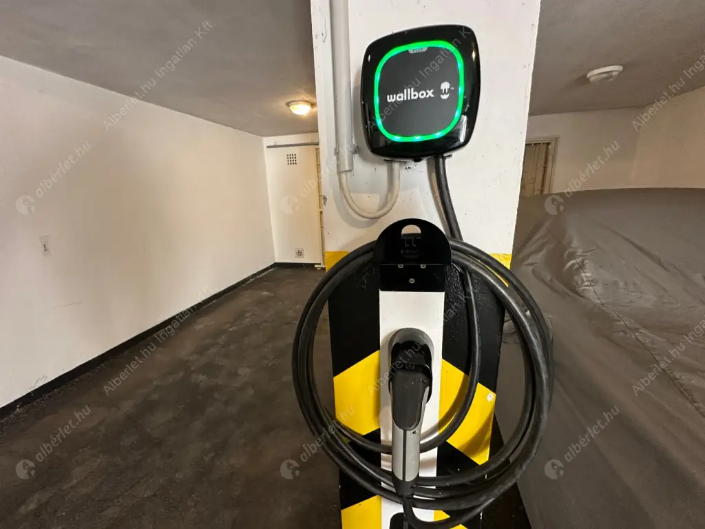 Kiadó albérlet 750000 Ft/hó áron: Budapest, II. kerület  Bimbó út. Mérete: 108 nm, 4 szobás | Alberlet.hu - 6535511