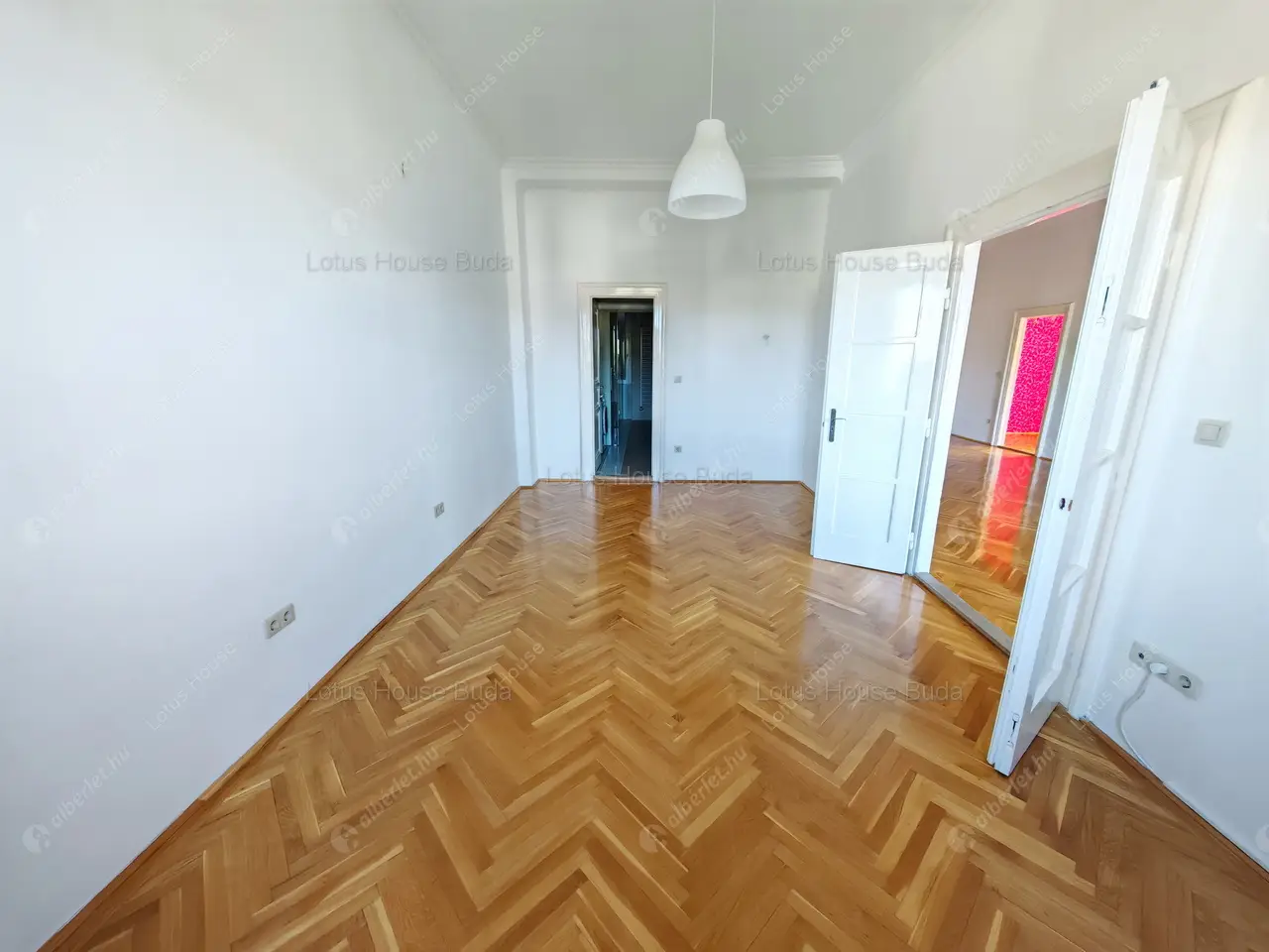 Kiadó albérlet 900000 Ft/hó áron: Budapest, II. kerület  Bimbó út. Mérete: 130 nm, 4 szobás | Alberlet.hu - 6557542