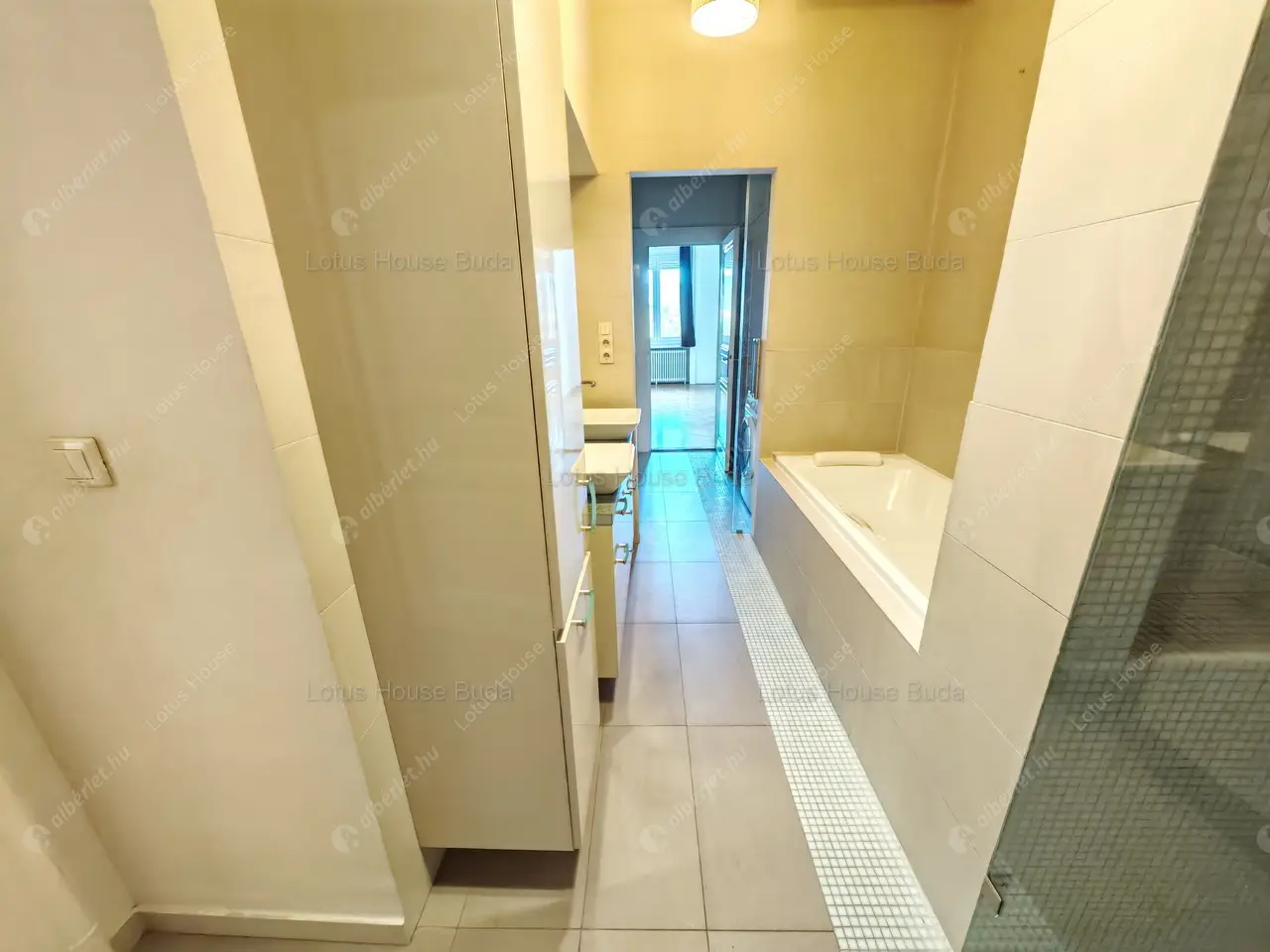 Kiadó albérlet 900000 Ft/hó áron: Budapest, II. kerület  Bimbó út. Mérete: 130 nm, 4 szobás | Alberlet.hu - 6557551