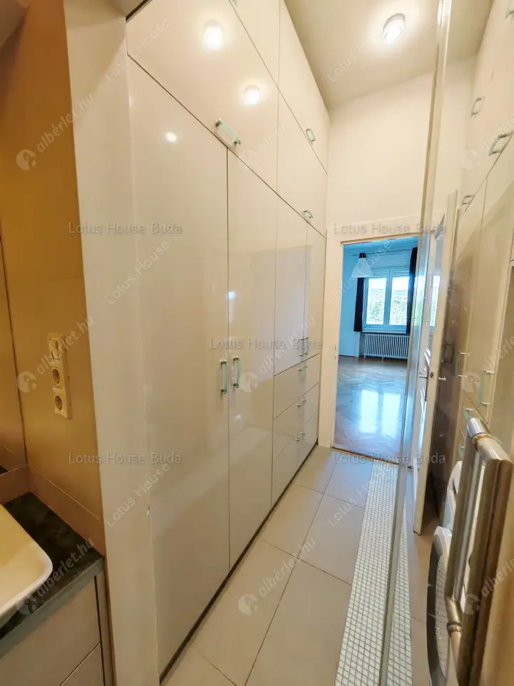 Kiadó albérlet 900000 Ft/hó áron: Budapest, II. kerület  Bimbó út. Mérete: 130 nm, 4 szobás | Alberlet.hu - 6557554