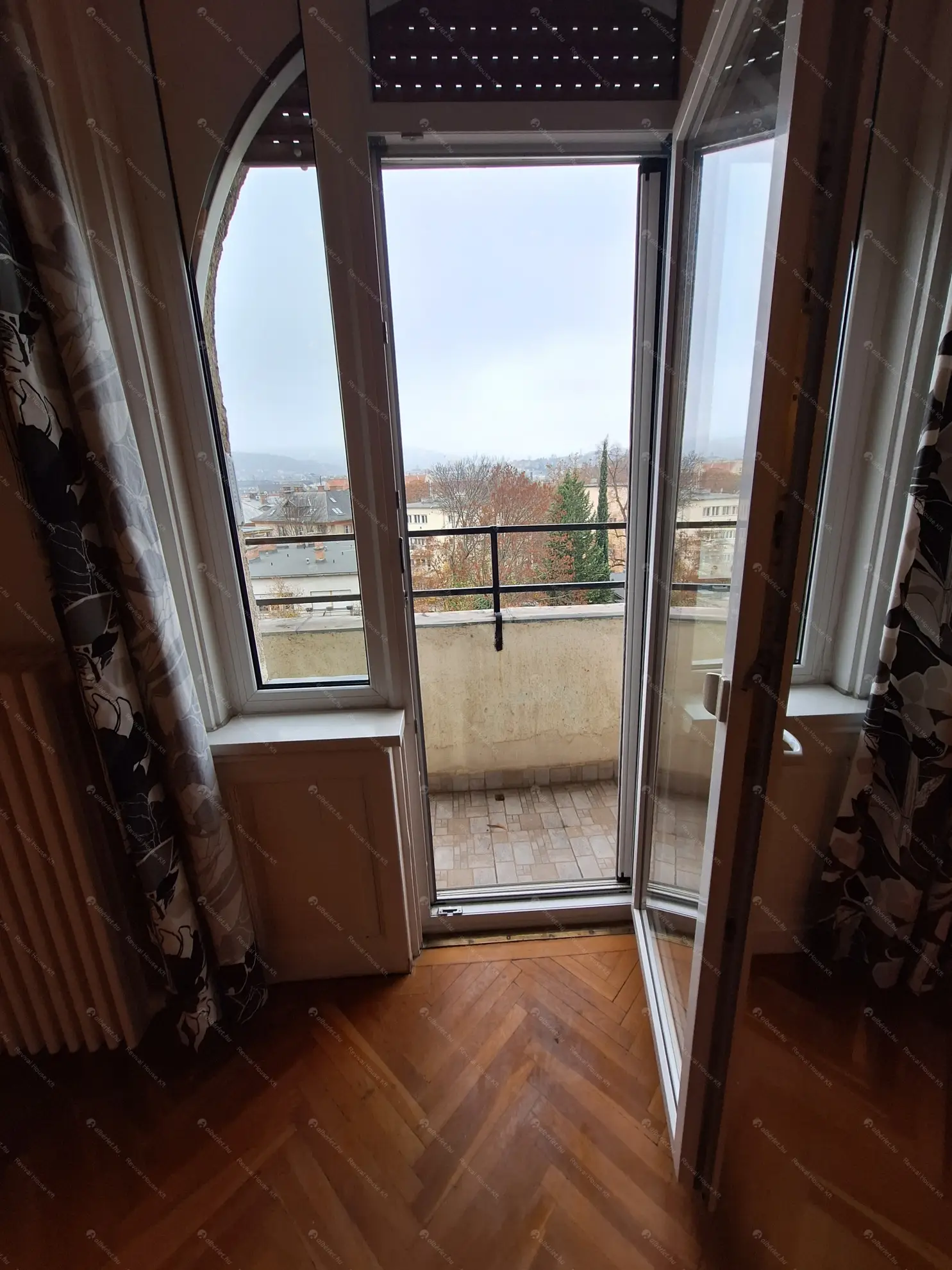 Kiadó albérlet 882000 Ft/hó áron: Budapest, II. kerület  Bimbó út. Mérete: 130 nm, 4 szobás | Alberlet.hu - 6586013