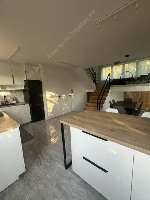 Kiadó albérlet 1026000 Ft/hó áron: Budapest, II. kerület  Bimbó út. Mérete: 160 nm, 3 szobás | Alberlet.hu - 6596933